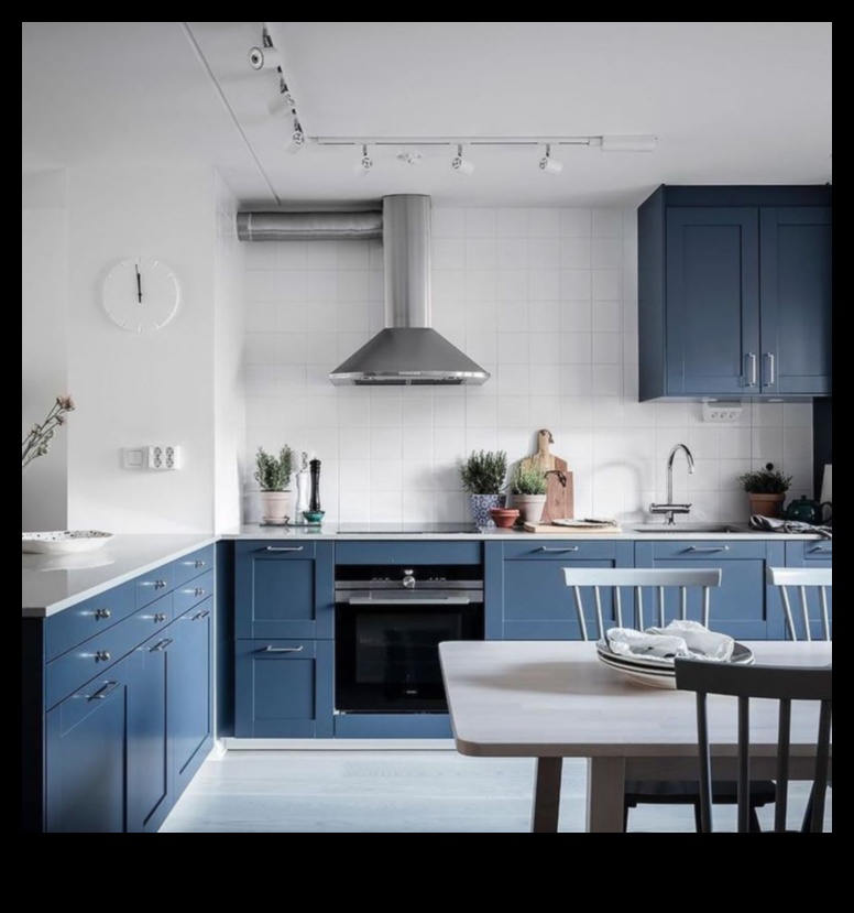 Kādas ir Skandināvijas virtuves dekoru idejas ar neitrālu krāsu paleti?