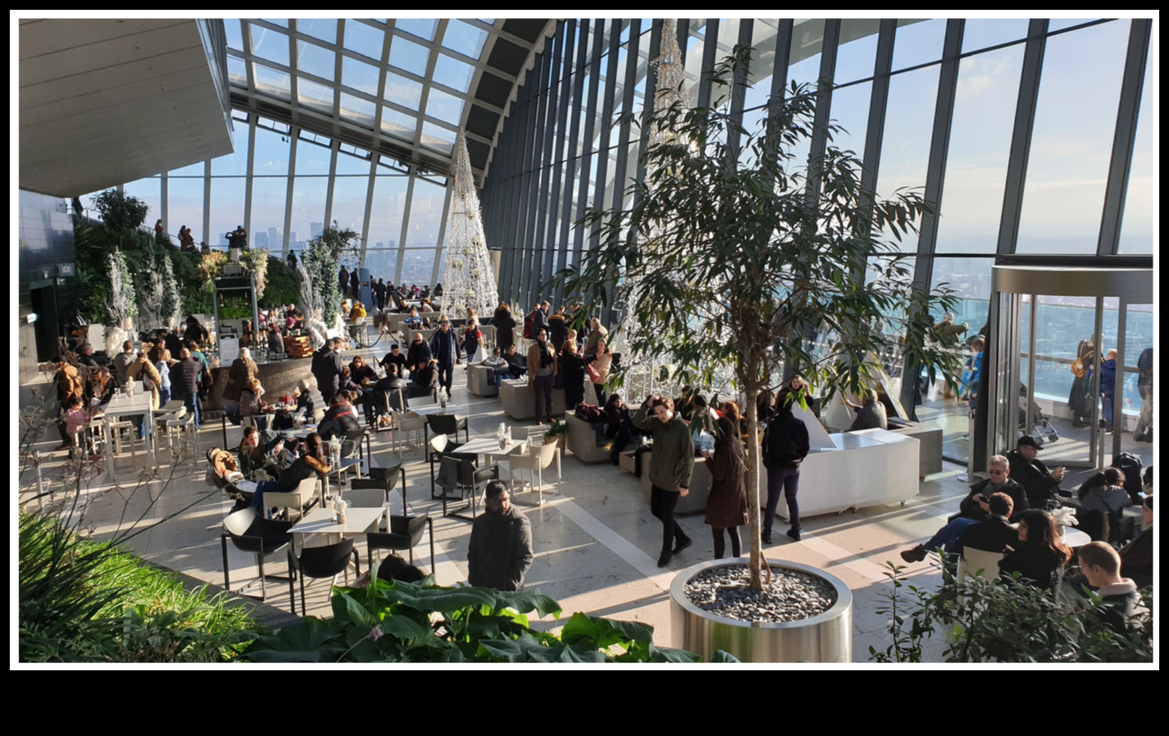 Dinamiski zaļie dizaini: pieredzes vizualizēšana ar interaktīvu ilgtspējīgu tehnoloģiju