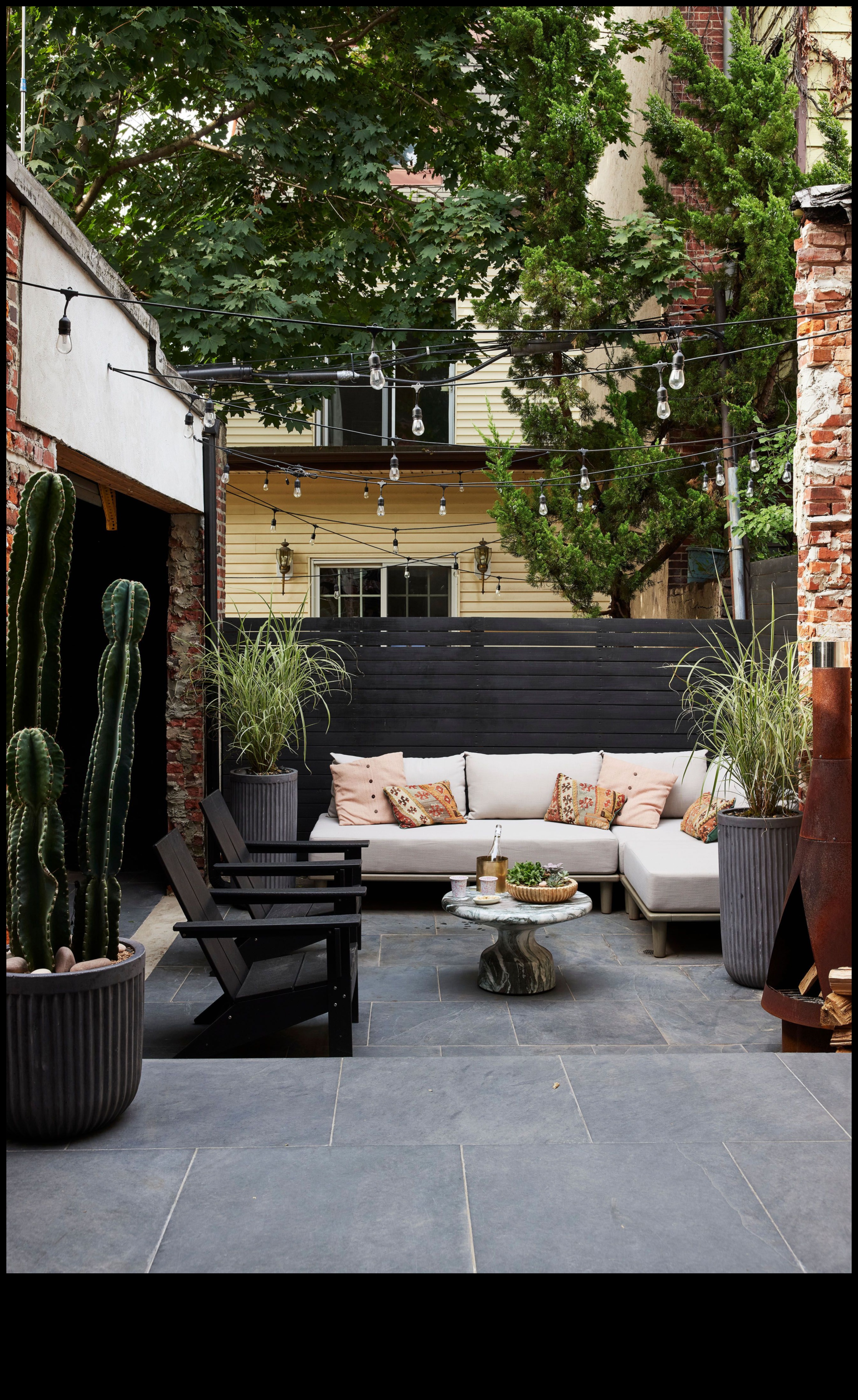 Savdabīgs pagalma dekors izklaidei brīvā dabā