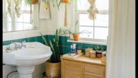 Boho vannas istabas dekors ar košiem rakstiem